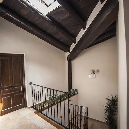 Abuhardillado Appartement